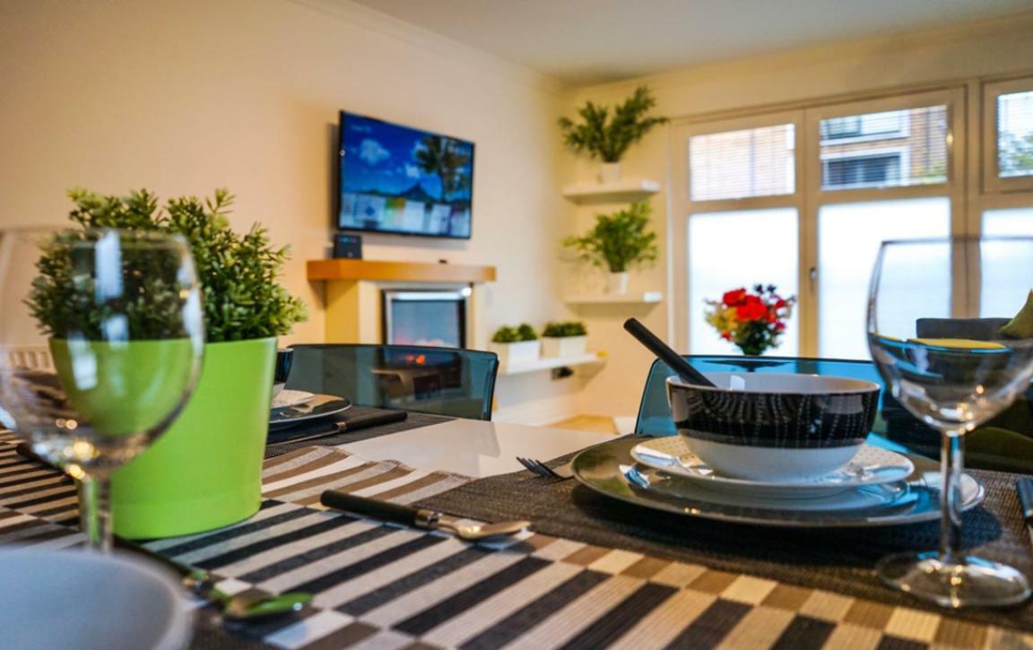 Hydro Apartment With Free Car Park Glasgow Exterior foto